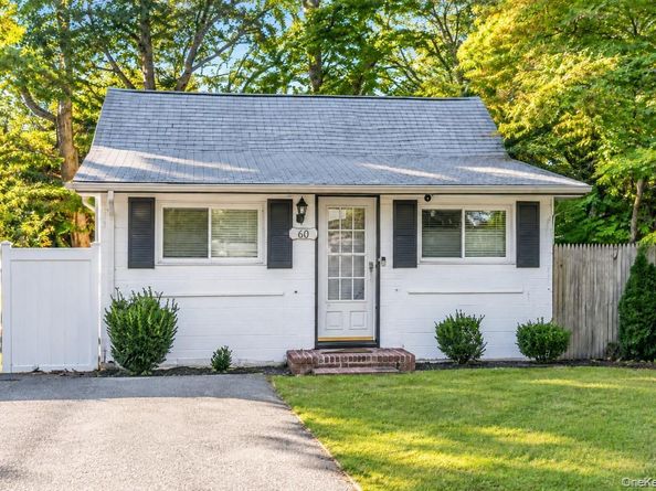 60 S Evergreen Drive, Selden NY 11784