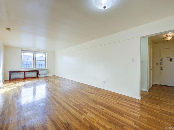 63-11 Queens Boulevard G3, Woodside NY 11377