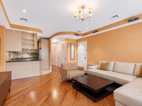 1674 E 22nd Street 3B, Brooklyn NY 11229