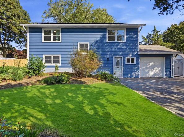 23 Dave Lane, South Setauket NY 11720