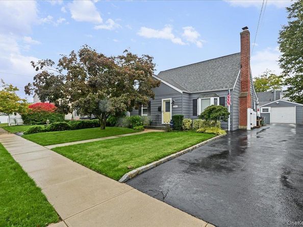 2342 Maple Street, Seaford NY 11783