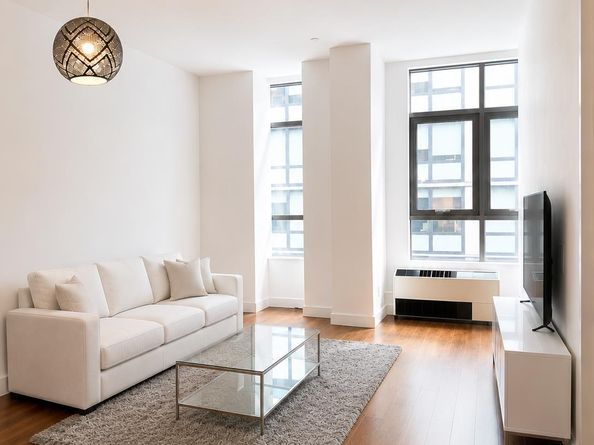 2-17 51st Avenue 319, Queens NY 11101