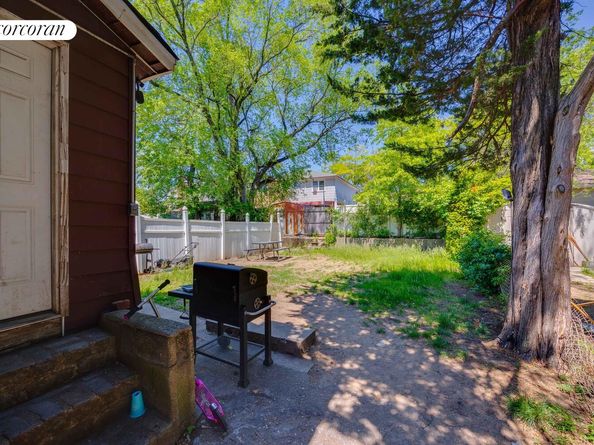 161-21 121st Avenue, Queens NY 11434