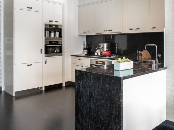 157 West 57th Street 32D, New York NY 10019
