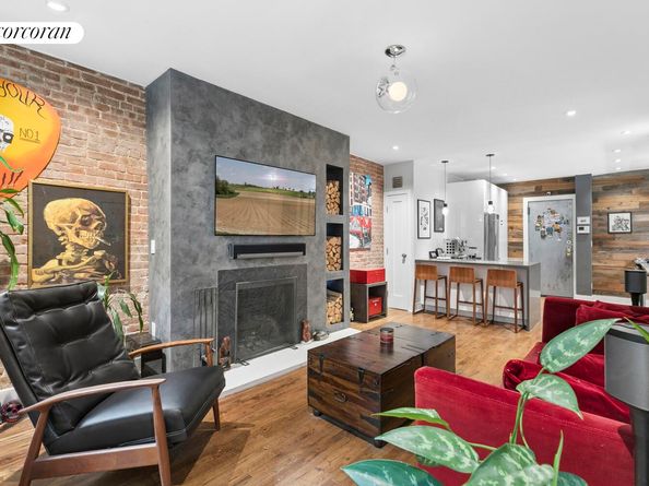 226 East 95th Street 206, New York NY 10128