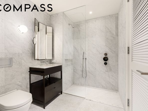135 East 47th Street 3B, New York NY 10017