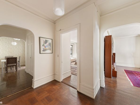 310 West 86th Street 11B, New York NY 10024