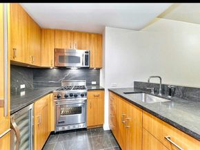 100 West 58th Street 5A, New York NY 10019