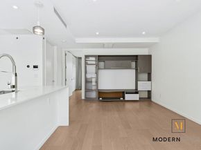 24-12 42nd Road 4A, Queens NY 11101