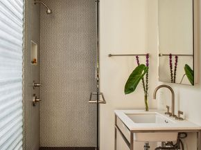 12 Sidney Place, Brooklyn NY 11201