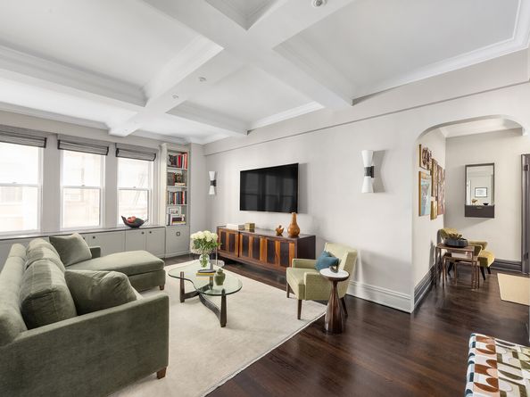 419 East 57th Street 2D, New York NY 10022