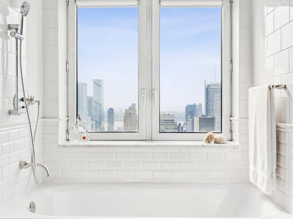 425 5th Avenue 65A, New York NY 10016