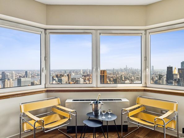 425 5th Avenue 65A, New York NY 10016
