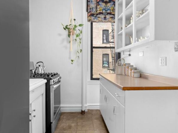 78 8th Avenue 5J, Brooklyn NY 11215