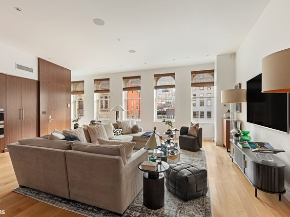 7 East 17th Street PHS, New York NY 10003
