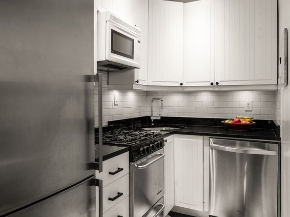 70 East 93rd Street 3B, New York NY 10128