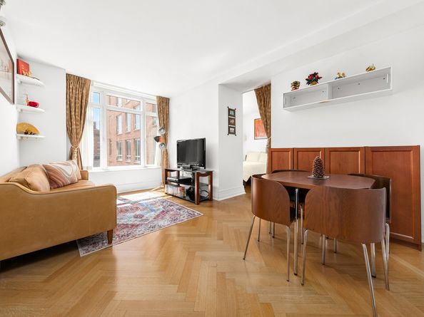 205 East 85th Street 11A, New York NY 10028