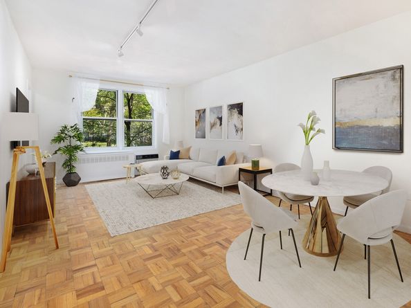 320 East 35th Street 2D, New York NY 10016