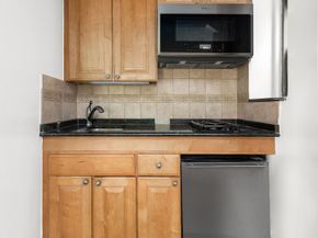 436 East 58th Street 1C, New York NY 10022