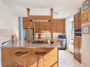 300 East 40th Street 27J, New York NY 10016