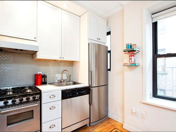 22 Grove Street 5C, New York NY 10014