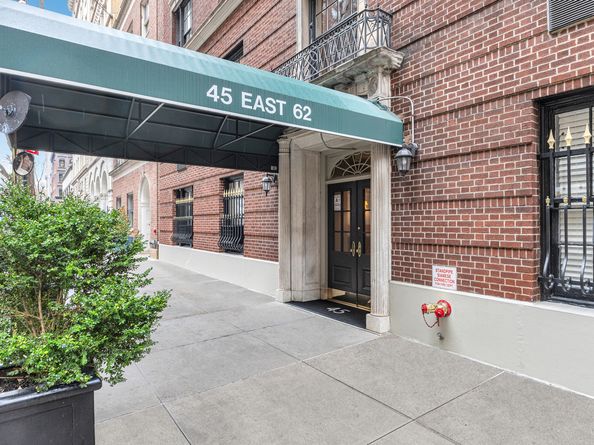 45 East 62nd Street 2B, New York NY 10065