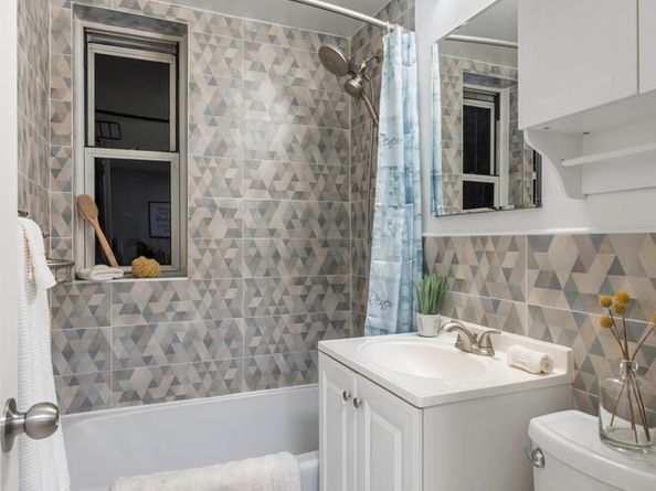 143 Bennett Avenue 1J, New York NY 10040