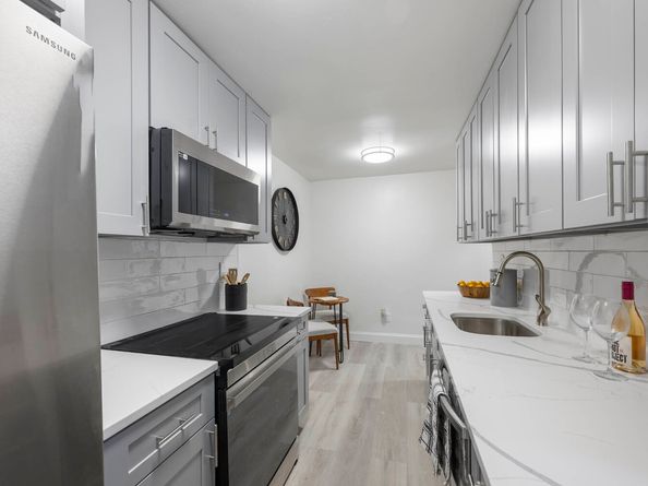 143 Bennett Avenue 1J, New York NY 10040