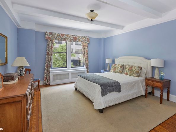 425 East 51st Street 2C, New York NY 10022