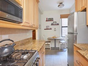 425 East 51st Street 2C, New York NY 10022