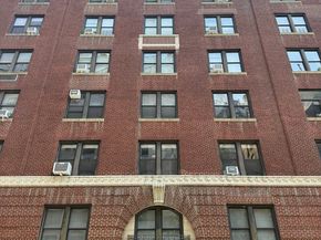 425 East 51st Street 2C, New York NY 10022