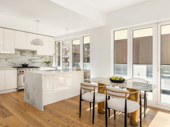 427 East 90th Street PH9/10, New York NY 10128