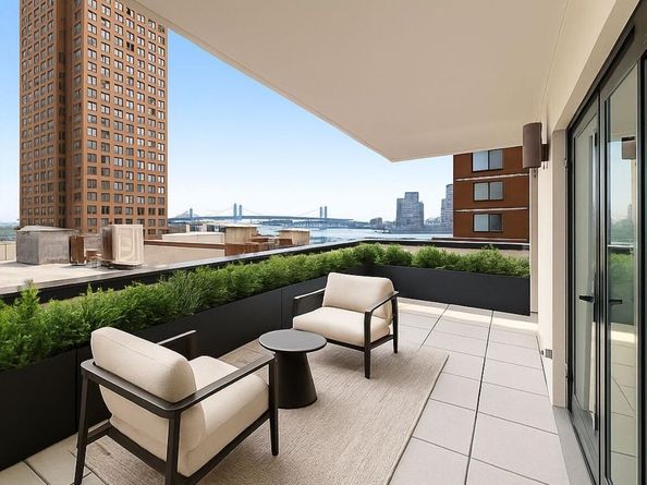 427 East 90th Street PENTHOUSE9, New York NY 10128