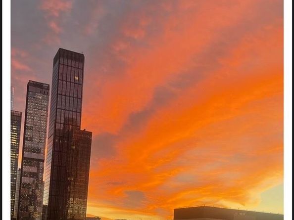 529 West 42nd Street 6S, New York NY 10036
