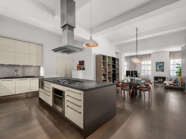 529 West 42nd Street 6S, New York NY 10036