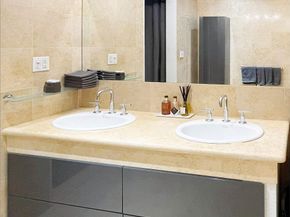 529 West 42nd Street 6S, New York NY 10036