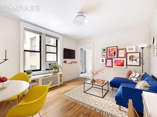 319 West 18th Street 2I, New York NY 10011