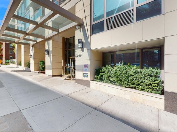 64-05 Yellowstone Boulevard TH105, Queens NY 11375