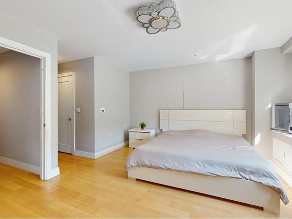 64-05 Yellowstone Boulevard TH105, Queens NY 11375
