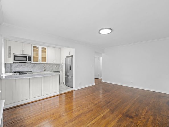 141-39 78th Road 2P, Queens NY 11367