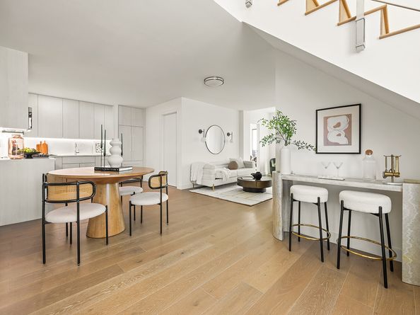 379 Ocean Parkway PHB, Brooklyn NY 11218