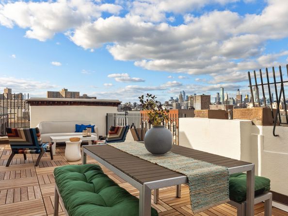 300 East 4th Street 5A, New York NY 10009