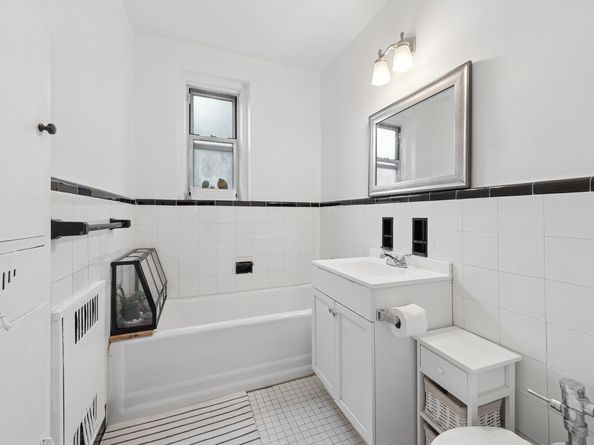 69-09 108th Street 105, Queens NY 11375