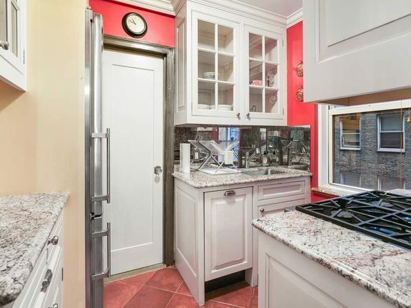 321 East 43rd Street 308, New York NY 10017