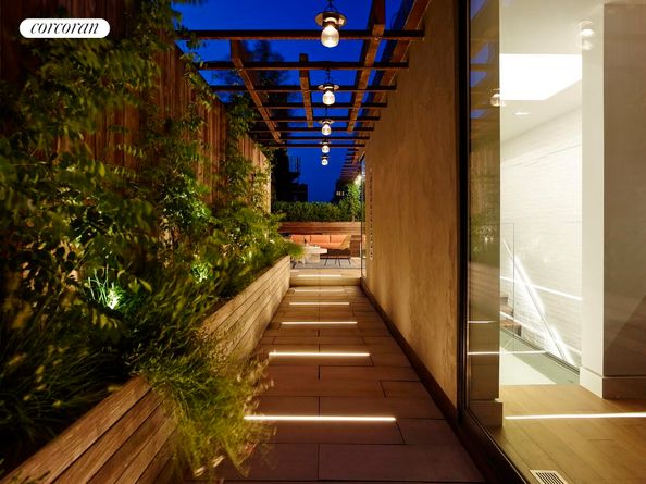 19 Jay Street, New York NY 10013