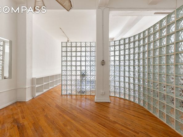 161 West 15th Street 4C, New York NY 10011