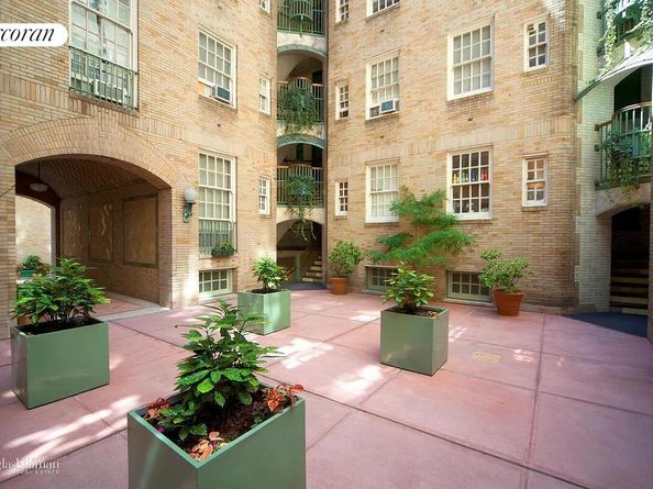 517 East 77th Street 1M, New York NY 10021