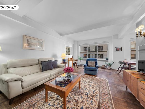 1150 Park Avenue 4E, New York NY 10128