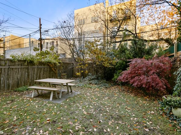 100 Newel Street 4L, Brooklyn NY 11222