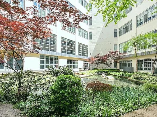 27-28 Thomson Avenue 804, Queens NY 11101